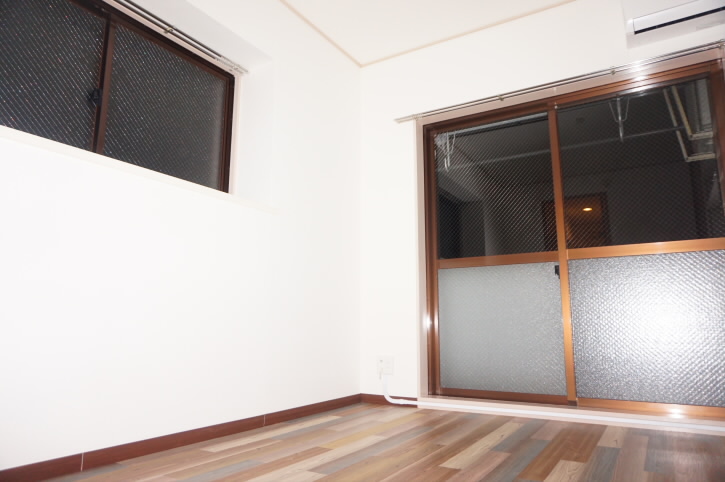 モンレーヴナカ　 リビング