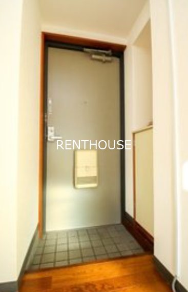 フラームメゾン調布  玄関