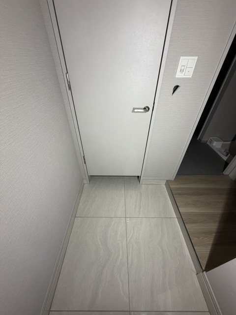 AIFLAT明大前 玄関