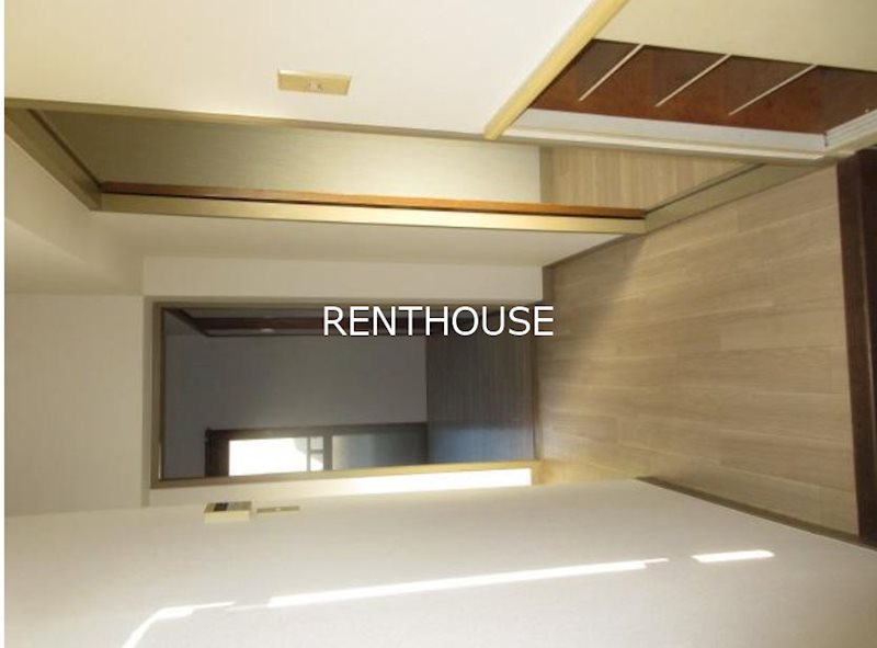 エミネンス国立　当社管理物件 玄関