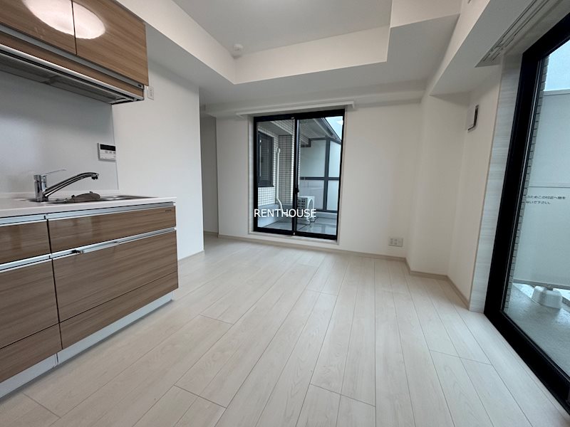 エストゥルース府中 リビング