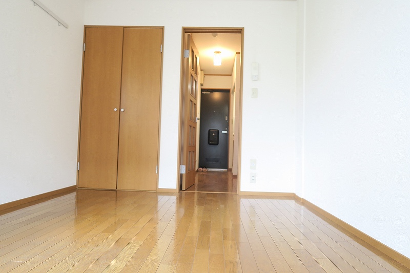 メゾン恵  ベッドルーム