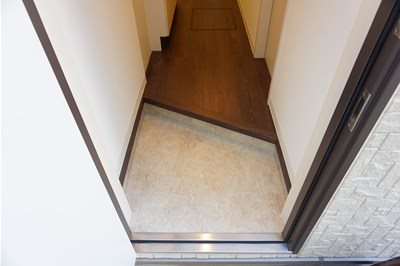 エルスタンザ明大前 玄関