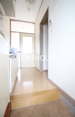 ヴィラ西調布   玄関