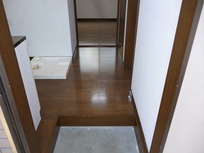 エスポワールジュノム 玄関