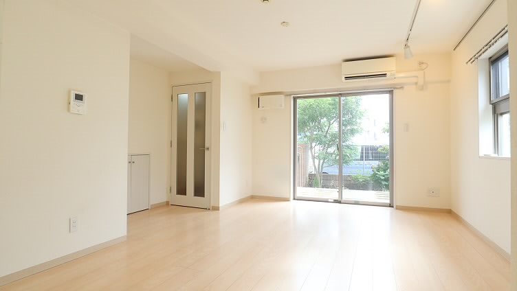 ソレアードコート   リビング