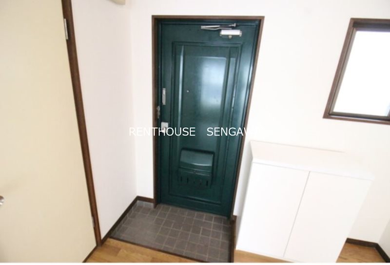 グリーンシャトーⅢ 玄関