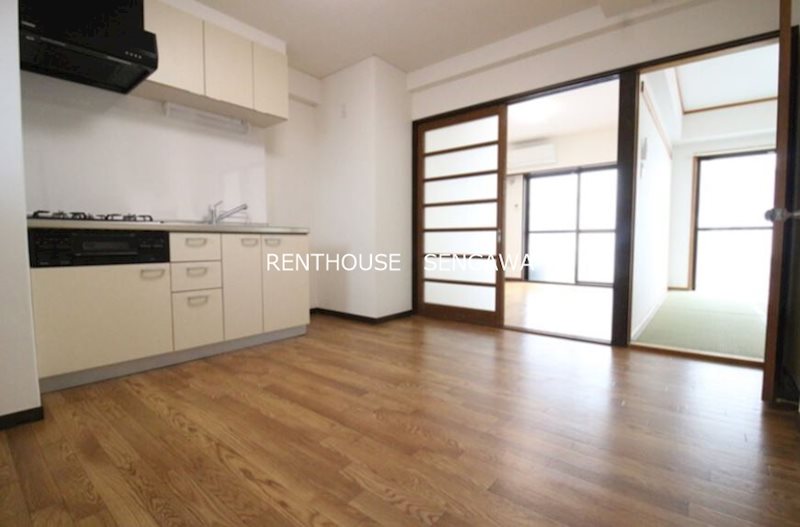 グリーンシャトーⅢ リビング