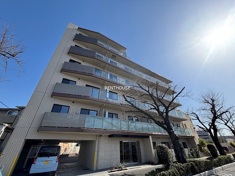 エストゥルース府中    外観