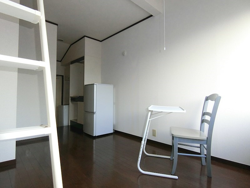 グランディオ府中  当社管理物件  リビング