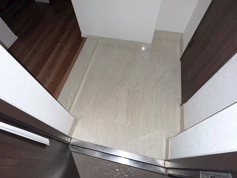 クレアホームズ永福町耀の邸 玄関