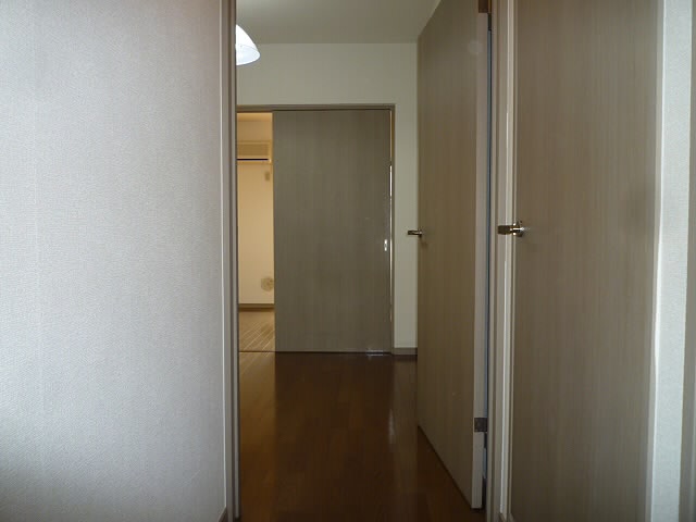 ユーコート世田谷松原  玄関