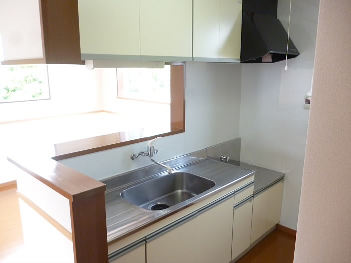 エレガント・ヴァラュアブル  キッチン