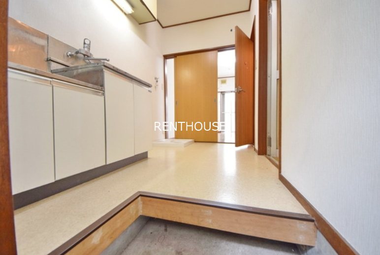 レスポワール調布  玄関