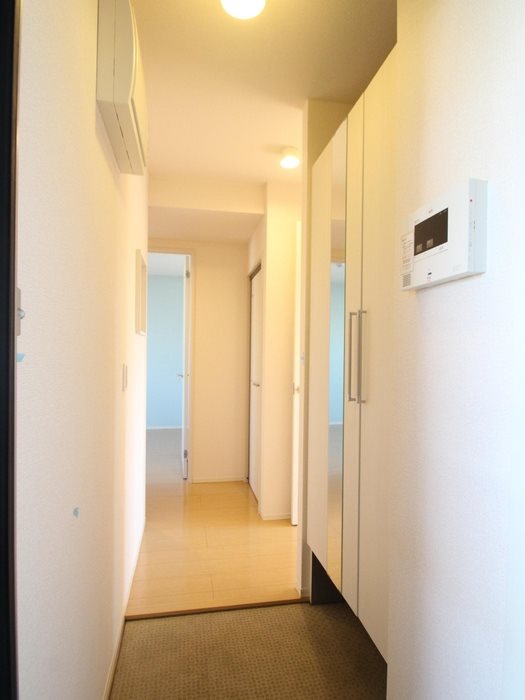 Elysion west   玄関