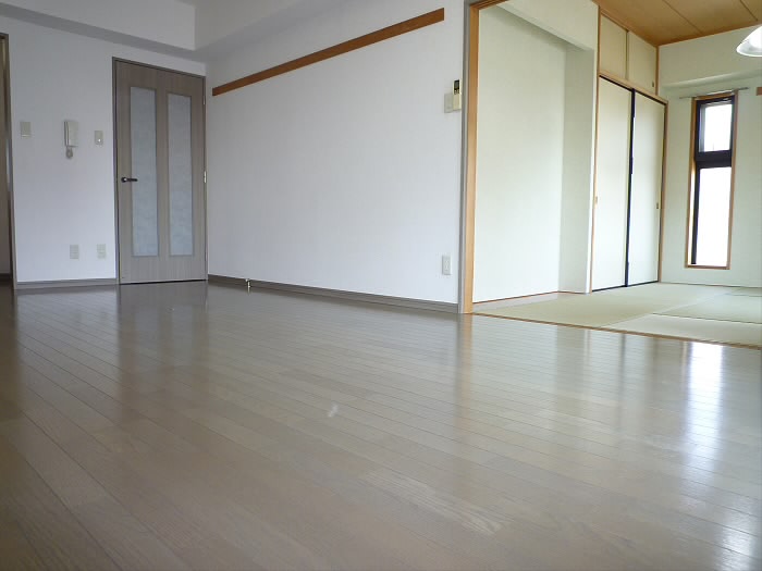 アヴァンセつつじヶ丘     リビング