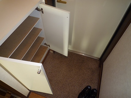 ロロピアーナ  玄関