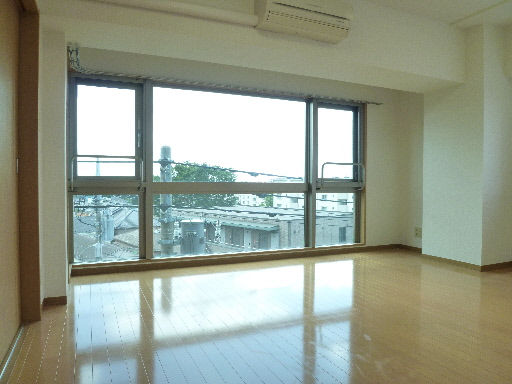 ビラ・サルーテ  リビング