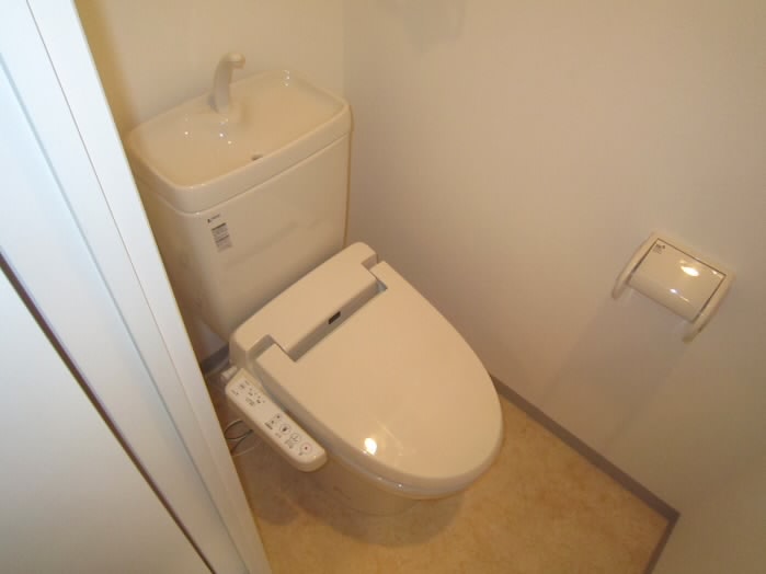 ビアン・デザミティエ・ア・ヴォートル     その他5