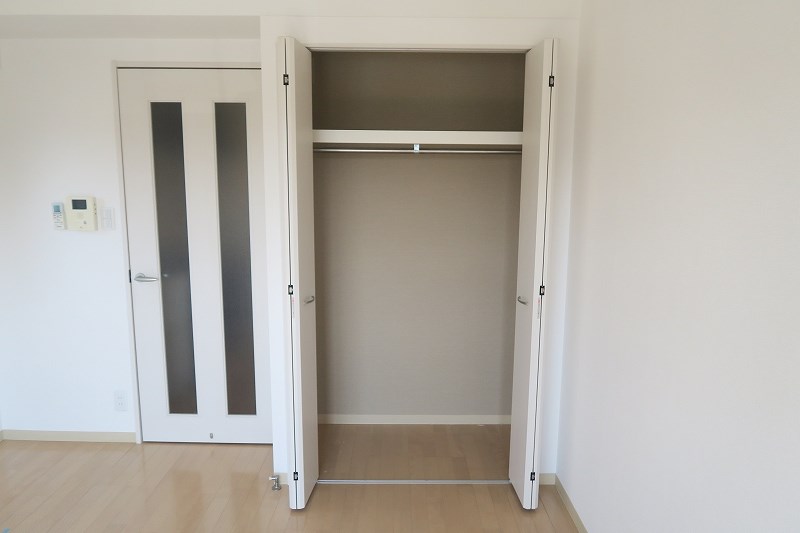 ビアン・デザミティエ・ア・ヴォートル     その他6