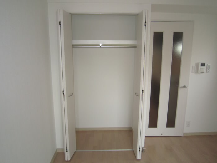 ビアン・デザミティエ・ア・ヴォートル     その他8