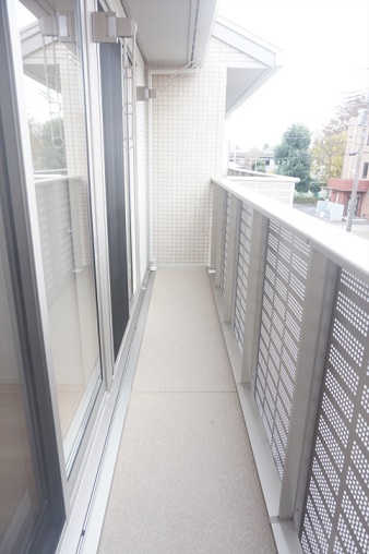 ルリアン    ベランダ