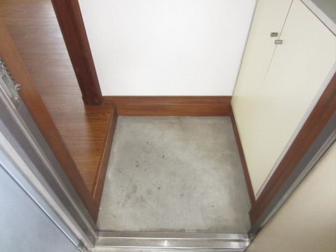 メゾンド24  玄関