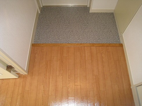 サンライズ狛江Ｂ  玄関