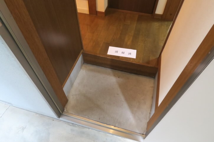 カーサディアモーレ  玄関