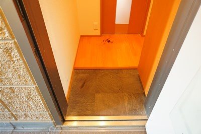 ブルーガーデン  玄関