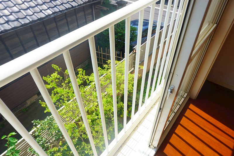 シャープ＆フラット ベランダ