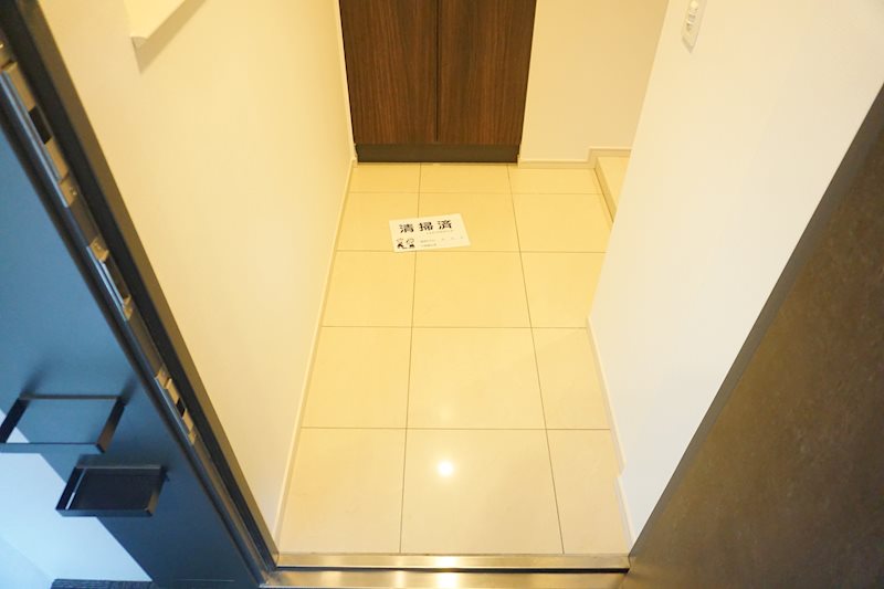 GRANPASEO明大前（グランパセオメイダイマエ） 玄関