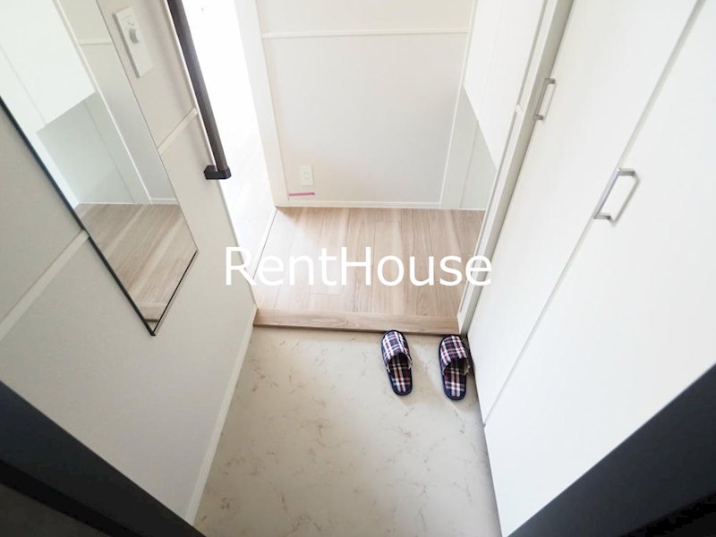 （仮称）下高井戸５丁目メゾン西棟 玄関