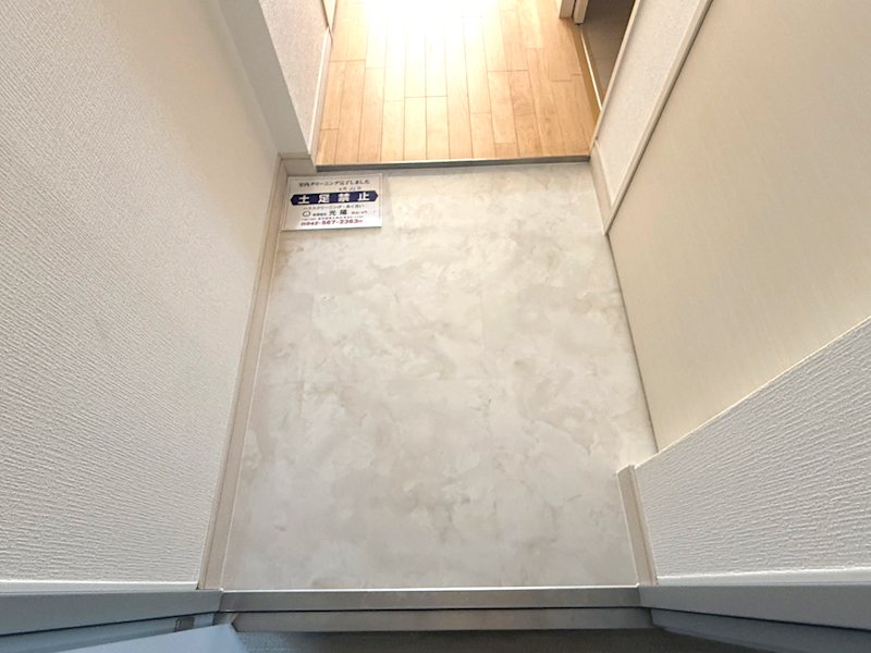 プライマル方南町 玄関