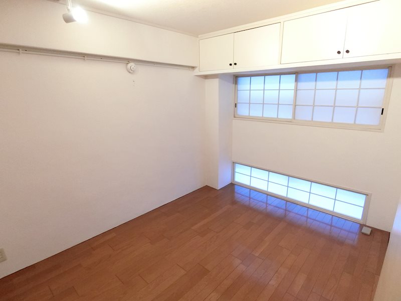 ベッドルーム