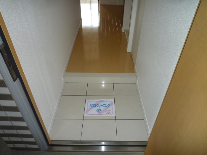 コンテント府中 玄関