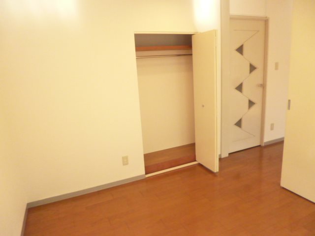 ベッドルーム