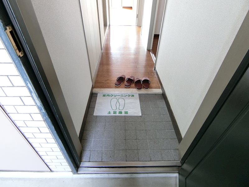 メゾンクレール 玄関