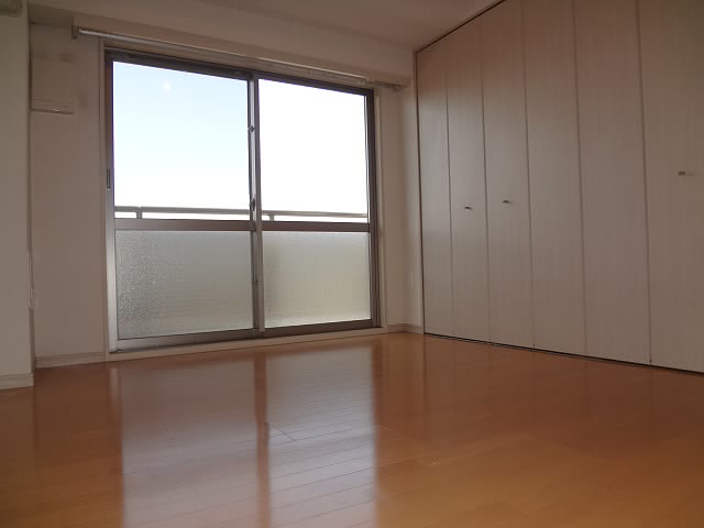 ベッドルーム