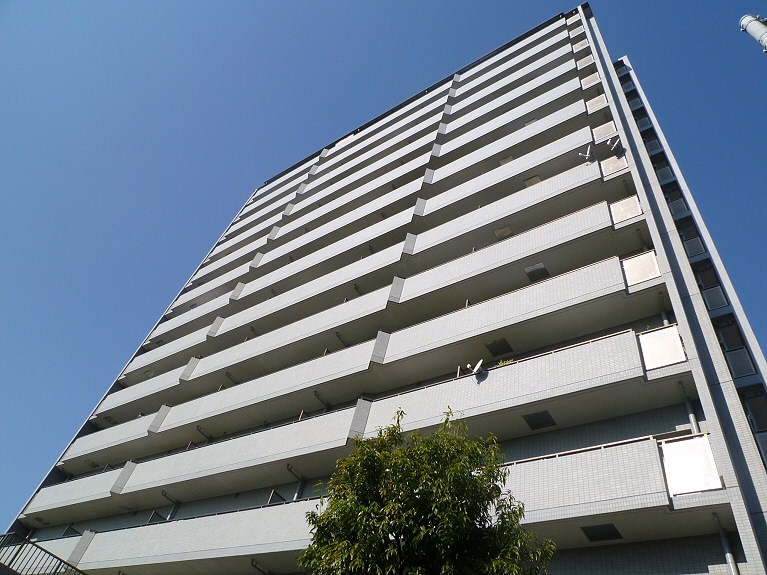 住友アクシルコート調布国領    外観
