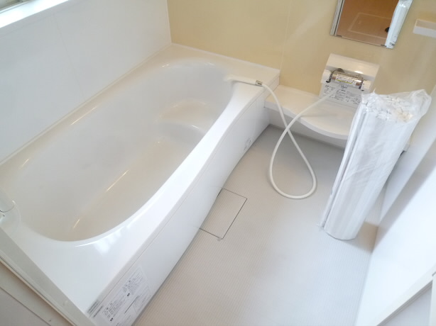 府中市白糸台戸建  風呂画像