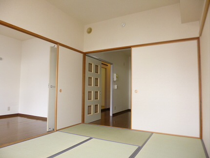 ベッドルーム