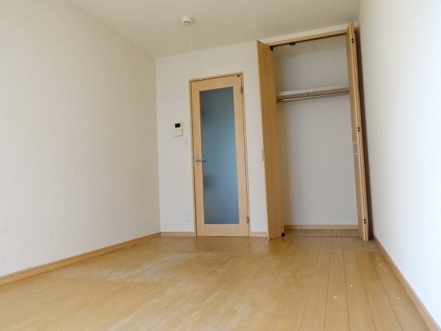 ベッドルーム