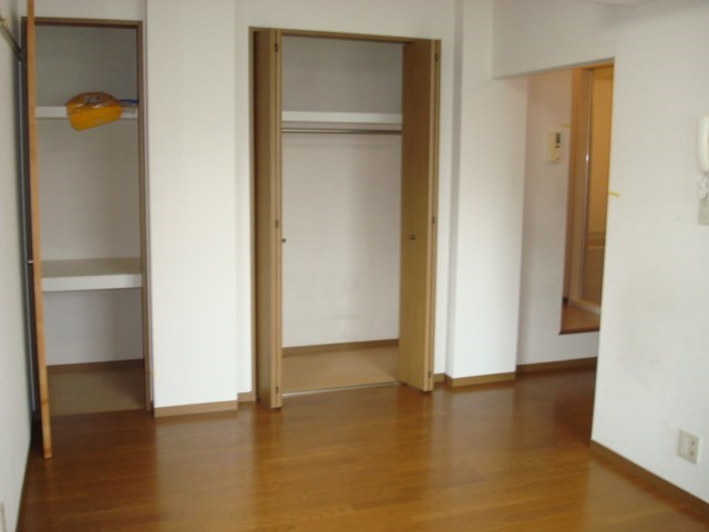 ベッドルーム