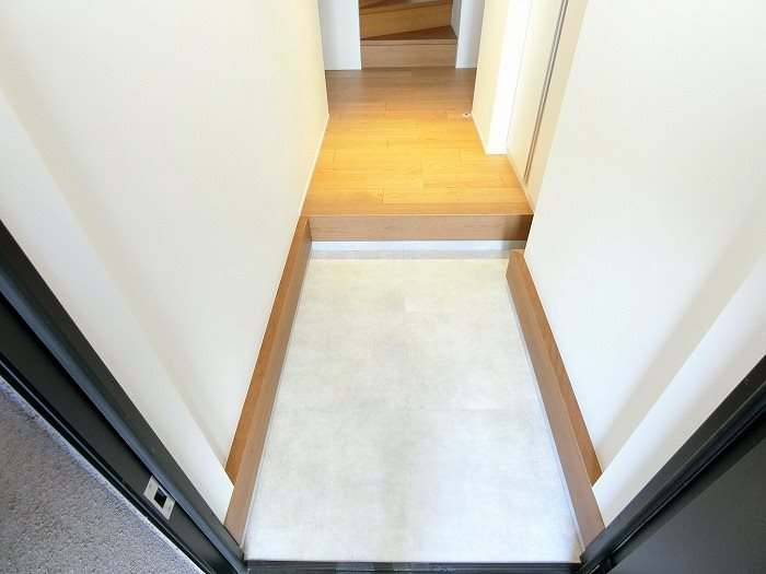 Russet Square（ラセットスクエア）　当社管理物件 玄関