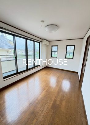 多磨町貸家 リビング