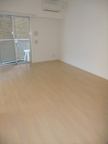 東京都渋谷区本町１丁目 リビング