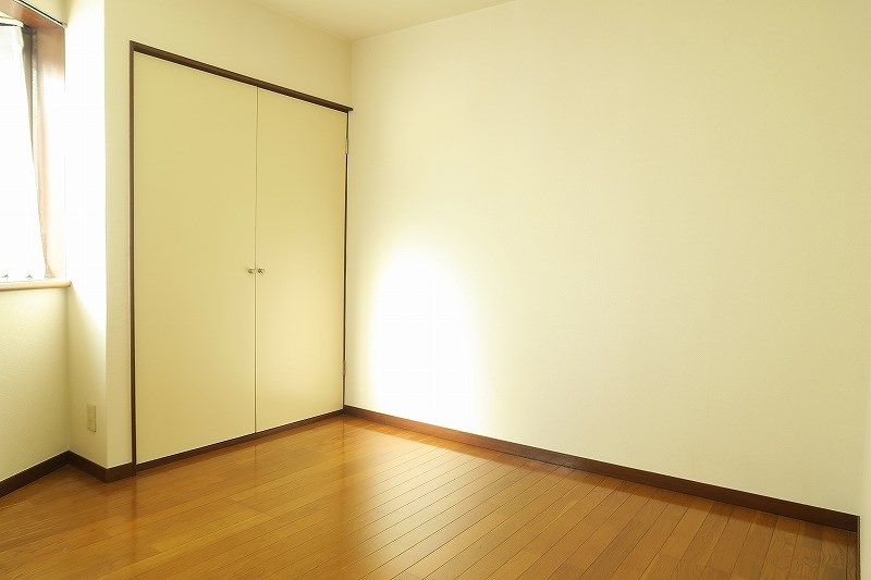 ウイスタリアビル   ベッドルーム