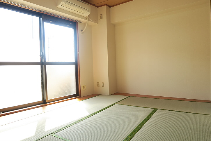 フジヨシ小島町ビル ベッドルーム