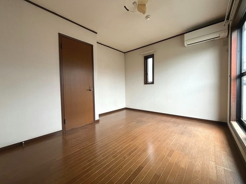 ベッドルーム